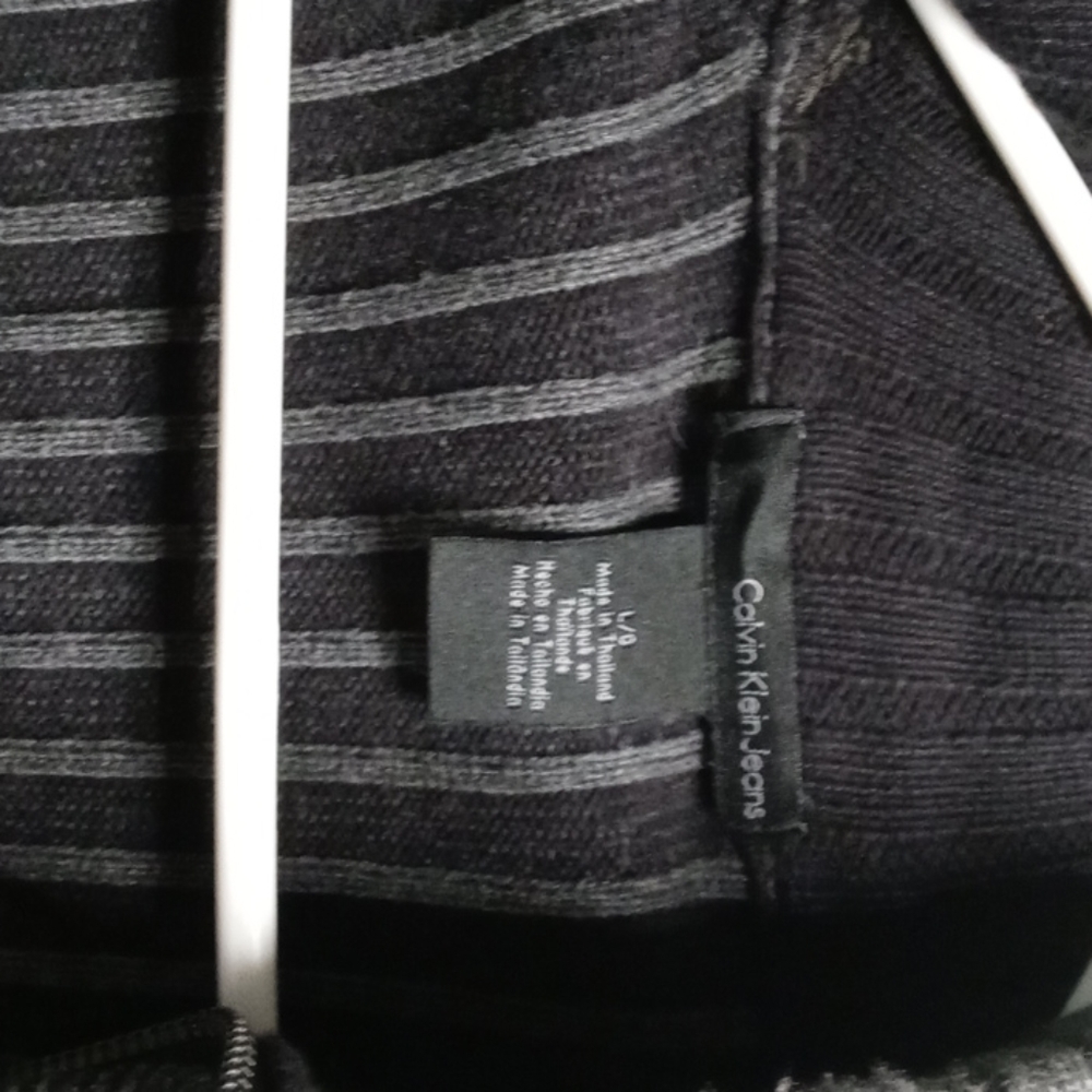 Sweater/Light Jacket - Picture 2 of 2